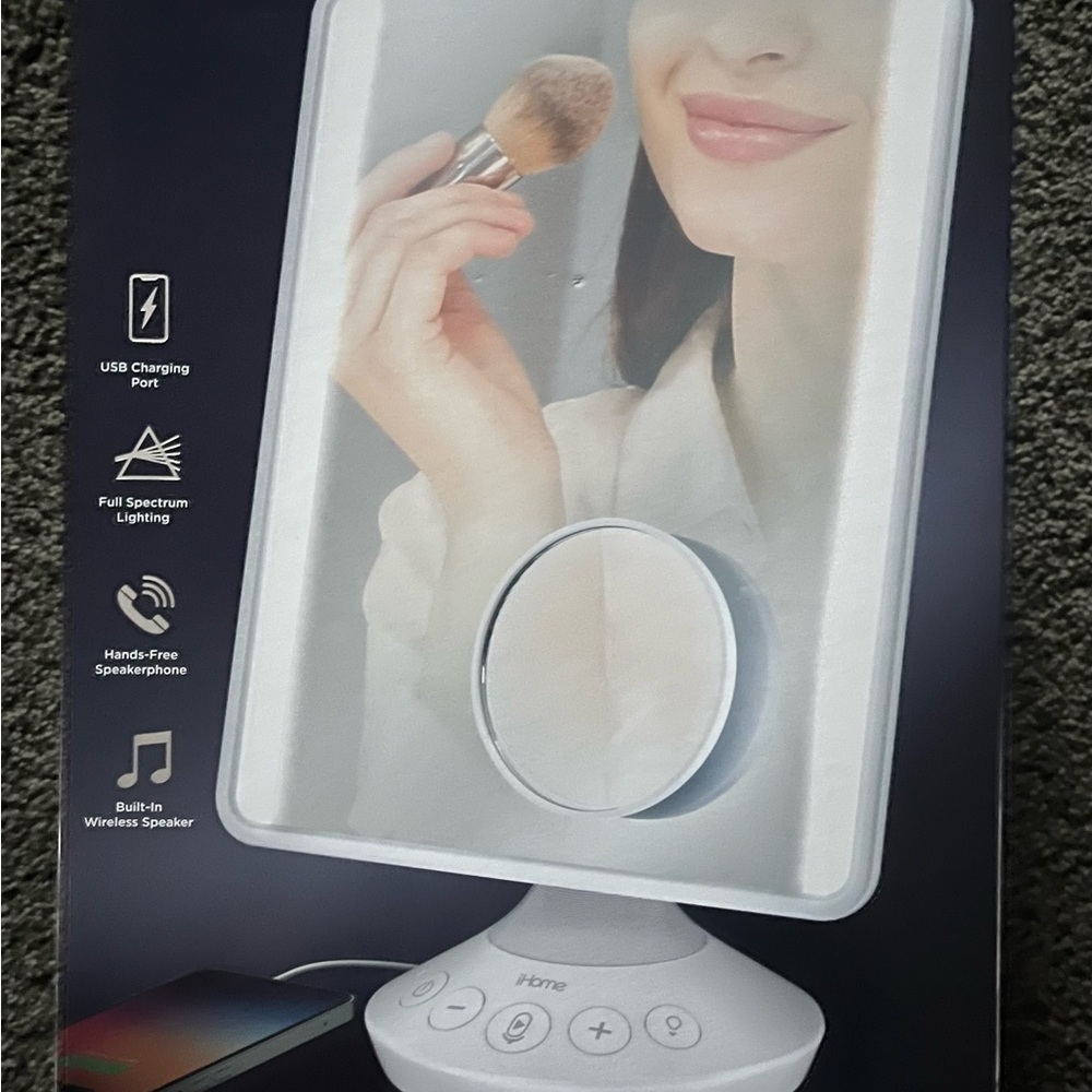 iHome White Smart Speaker with USB Port